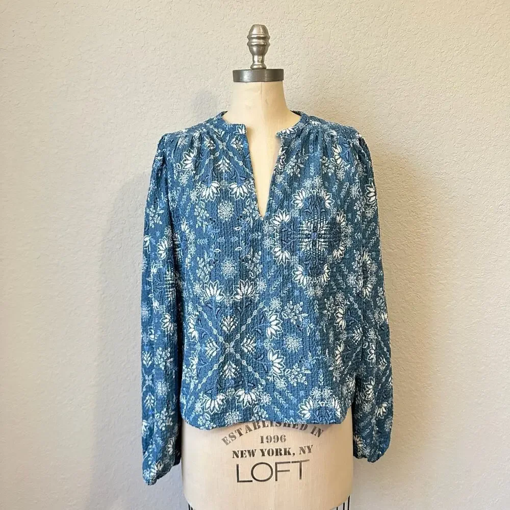 LOFT Blouse Blue Floral Crinkle Knit Split Neck Puff Sleeve Boho NWT